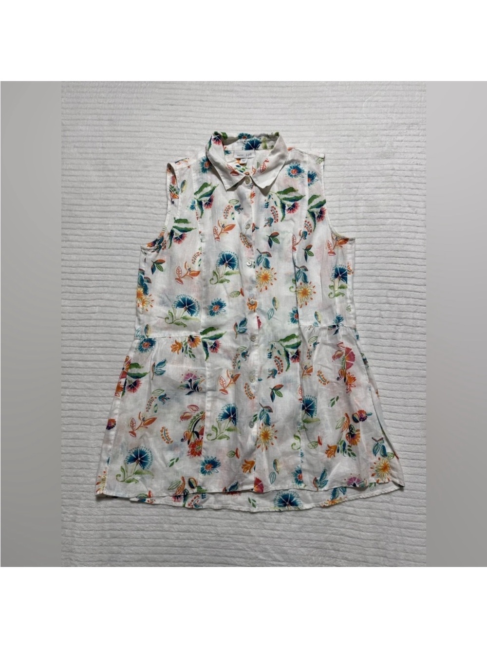 Jijil White Sleeveless Button-Down Top with Multicolor Floral Motif